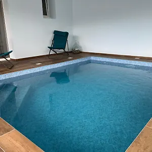 Maison Avec Piscine Interieure Privee, Buses De Spa, Jardin Clos Et Parking Villa